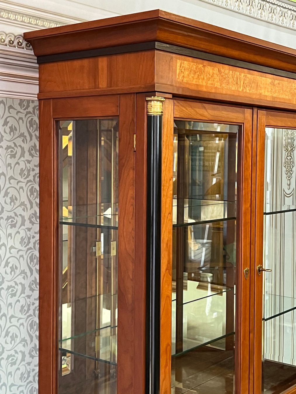 Vetrine: Biedermeier Vitrine Selva Schrank Kirschbaum Stilmöbel – Usato da Gemünden venduto da GEUENWALD 6