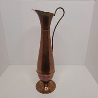 Vase en cuivre
