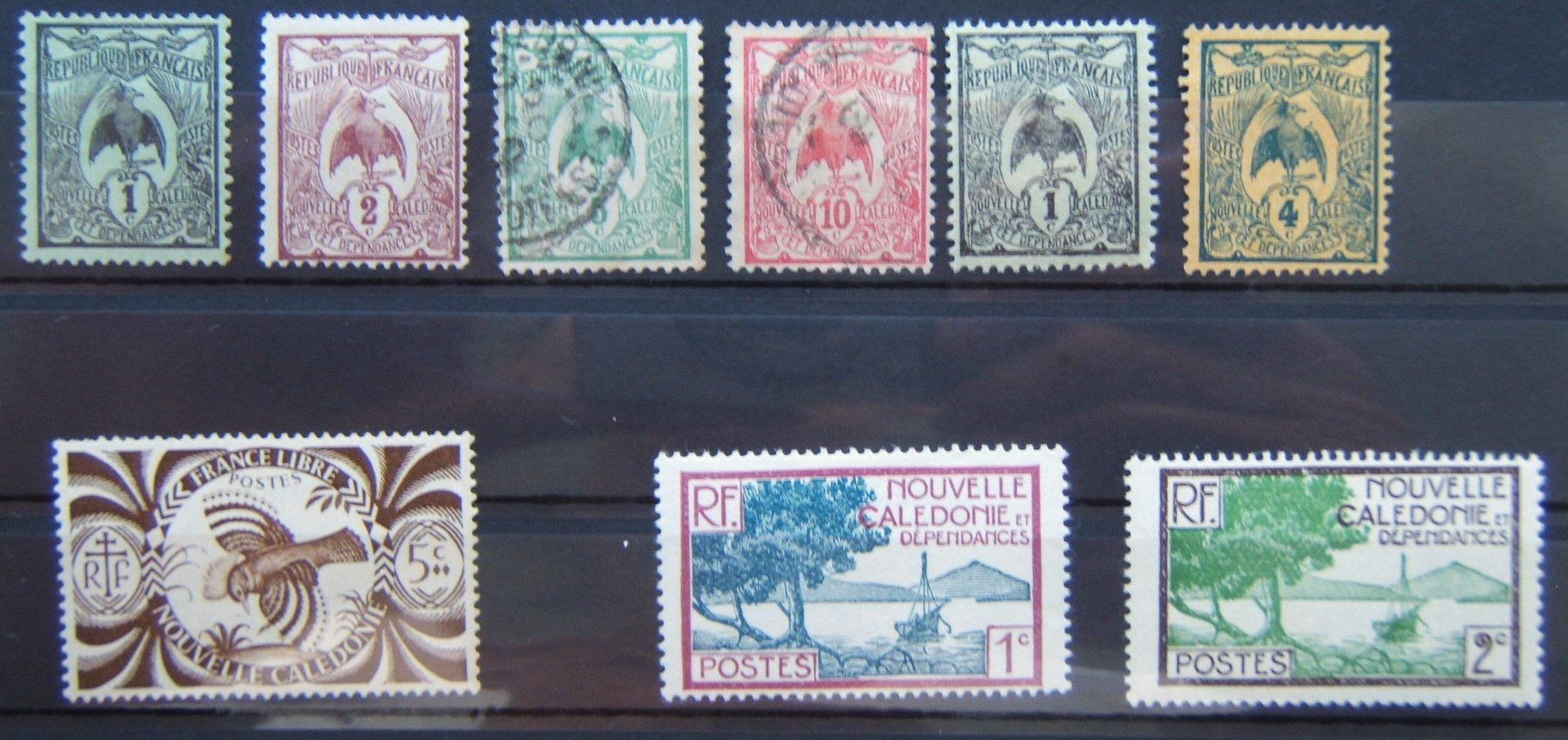 Tutti i francobolli: LOT NEUKALEDONIEN – Usato da Brunnen venduto da Nonne04
