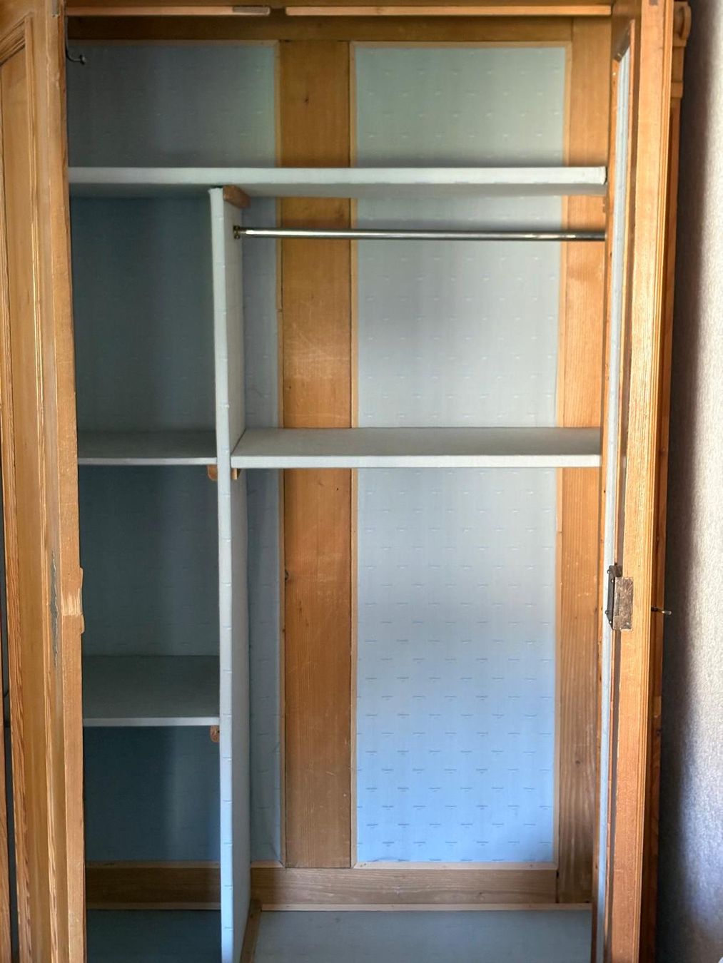 Armadi: Ancienne armoire en sapin – Usato da Orvin venduto da amem8183 1