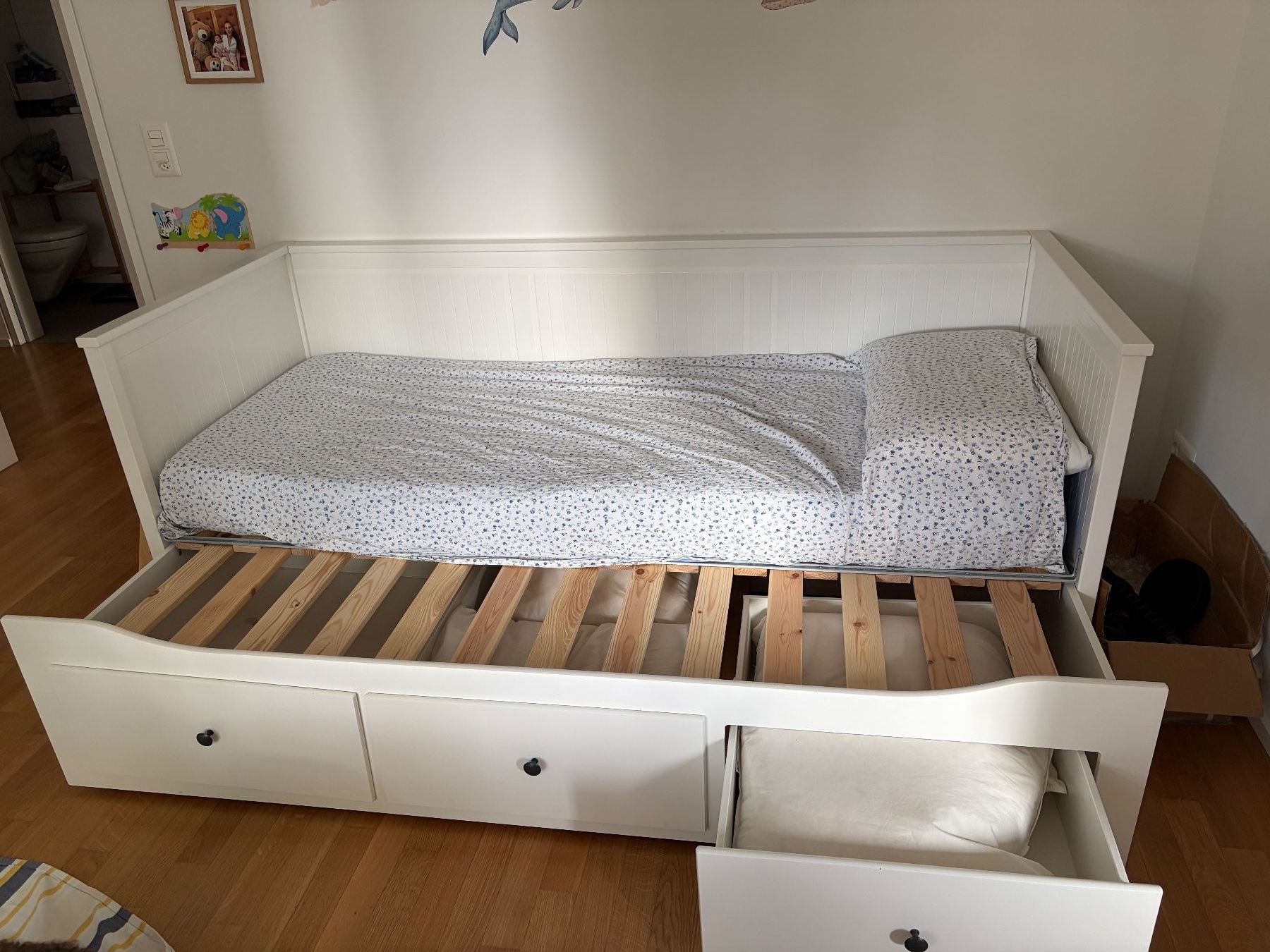 Ikea Letti: Single/Double IKEA HEMNES bed – Usato da Zürich venduto da rob_z2kt 1