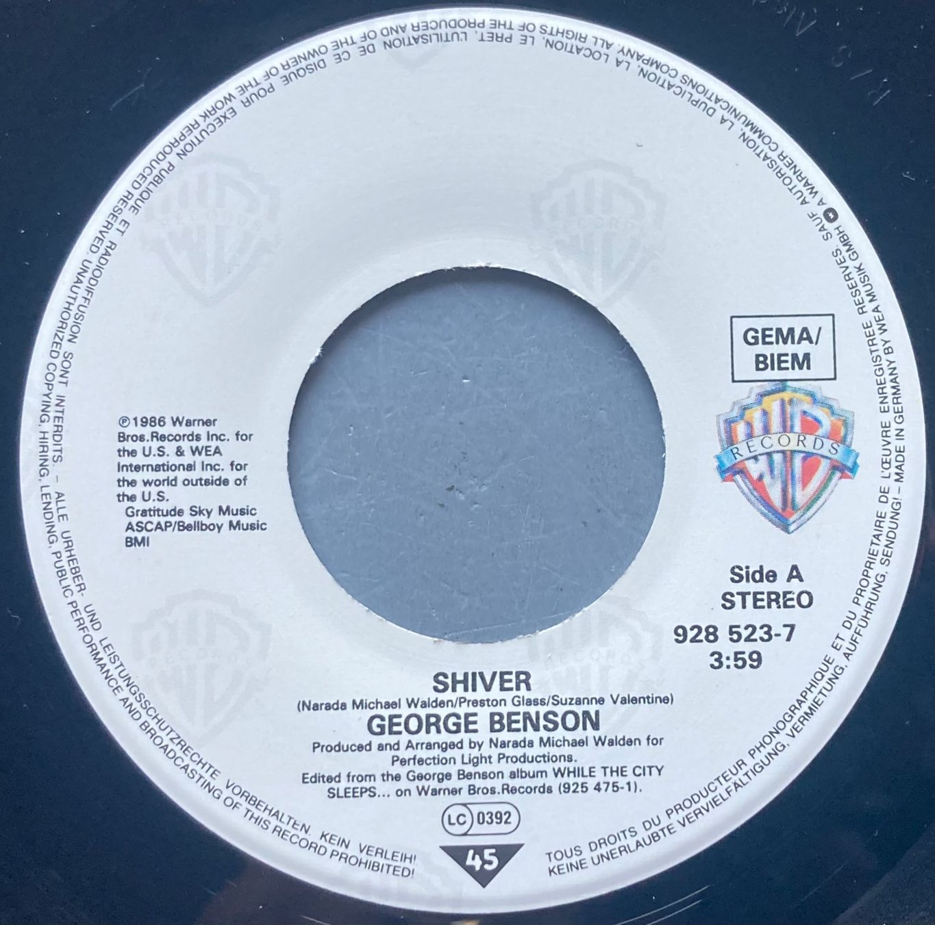 Dischi in vinile: GEORGE BENSON - SHIVER – Usato da Poliez-Pittet venduto da Newtown-Records 2