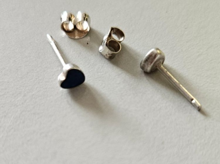 Orecchini pendenti & Orecchini a lobo: Silber Ohrstecker Herz Lapislazuli blau 925er – Usato da Urdorf venduto da Colina 5