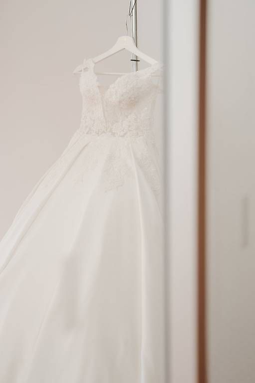 Vestiti: Brautkleid Gr. 38 – Usato da Muttenz venduto da gin_5kvy 2