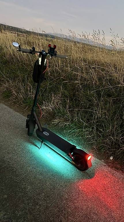 Kickboard: Trottinette électrique  – Nuovo e nell'imballaggio originale da Echallens venduto da giu_yc9x