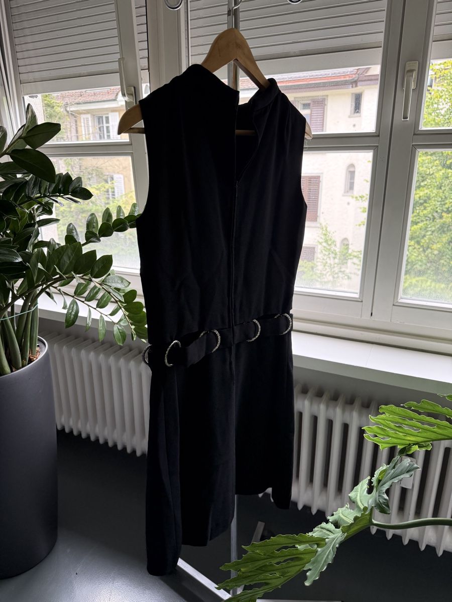 Vestiti: weko kleid schwarz  – Usato da Zürich venduto da ele_cj6q