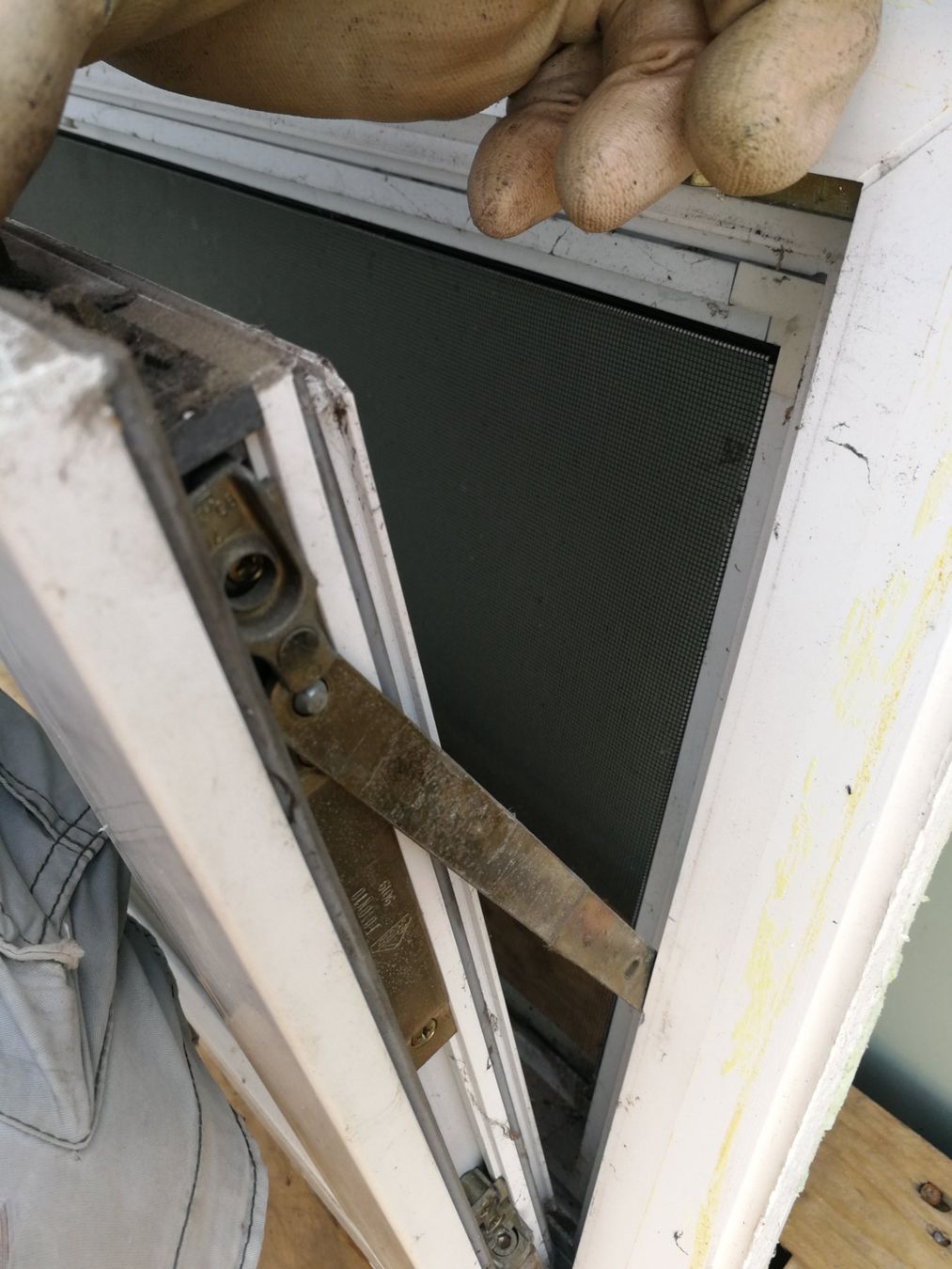 Finestre: Kunststoff Fenster Für Keller oder Garage – Usato da Spreitenbach venduto da Space_X 2