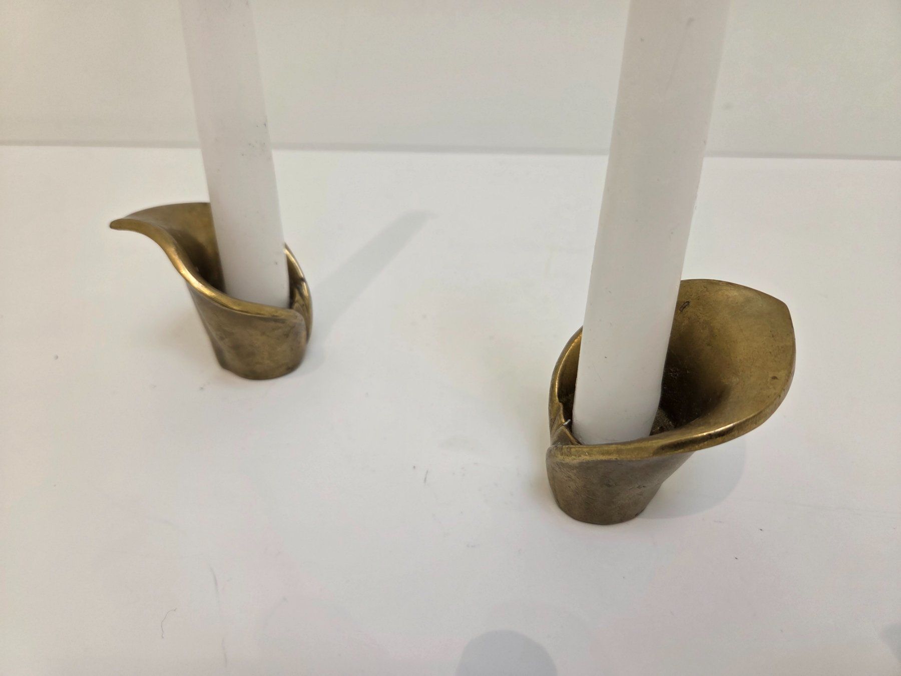 Portacandele: Alter kleine Messing Kerzenhalter Paar – Usato da Gersau venduto da pd-design-and-art 2