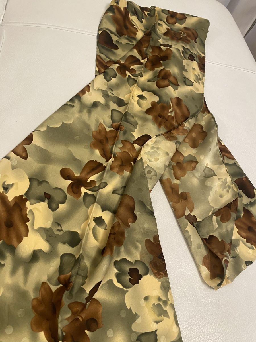 Foulard & Sciarpe: Seiden Schal 🌸 – Usato da Opfikon venduto da Luis144 5