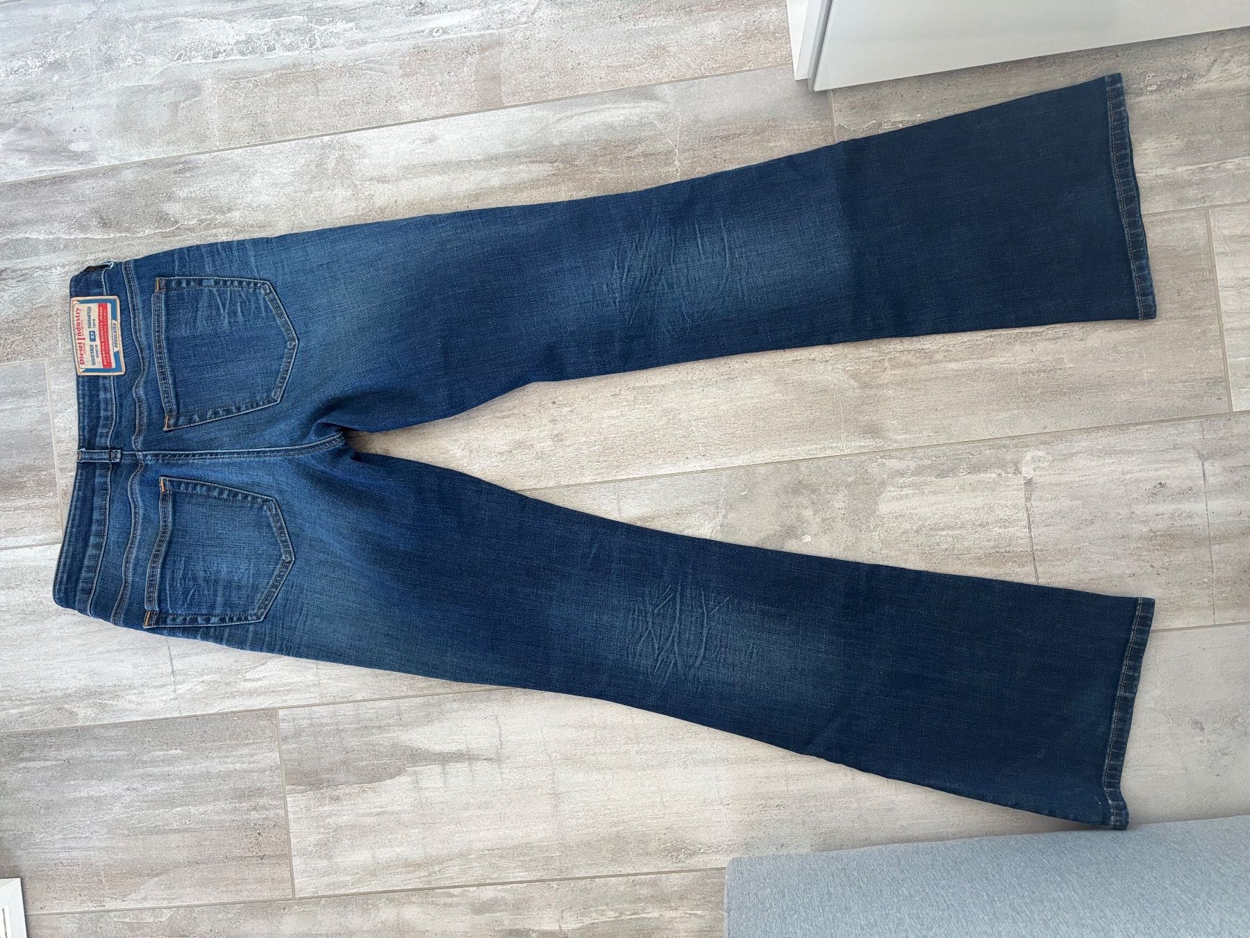 Diesel Jeans: Diesel Flare 1969 D-EBBEY Jeans – Gebraucht aus Duebendorf von tom_lp2m 2
