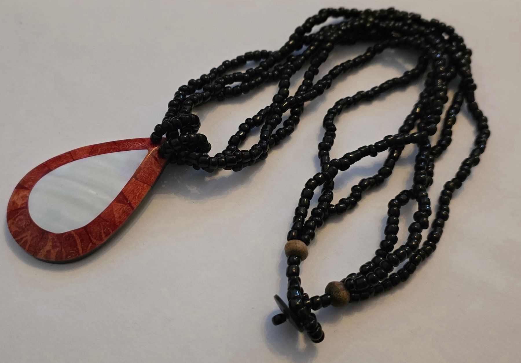 Catenine: Nile Boho Halskette mit grossem Perlmutt-Anhänger – Usato da Seewen (SZ) venduto da Maxi306delphin