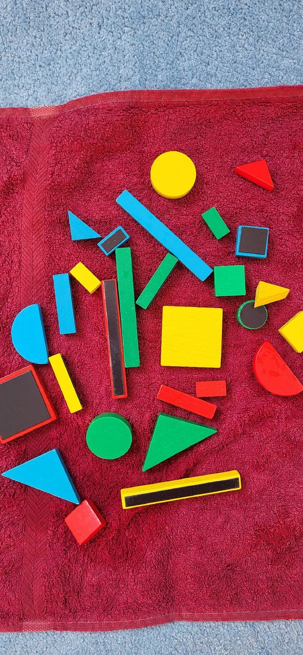Giocattoli: Magnetische Figuren – Usato da Merenschwand venduto da Boonie