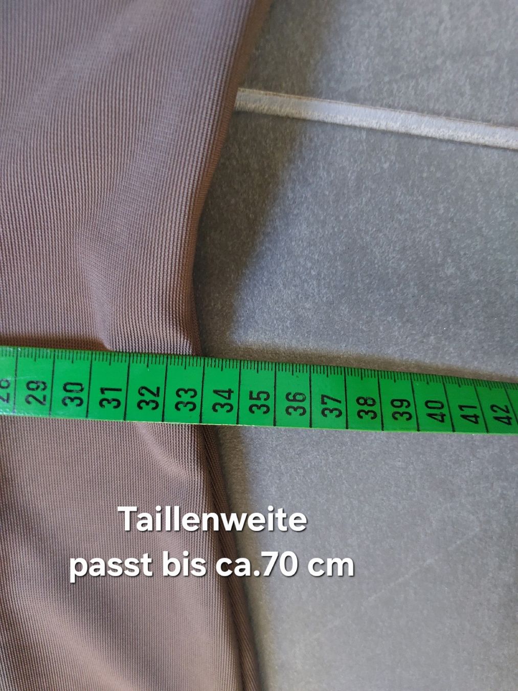 Vestiti: Etuikleid helleskaffeebraun passend CH36 – Usato da Balsthal venduto da Trendline55 4