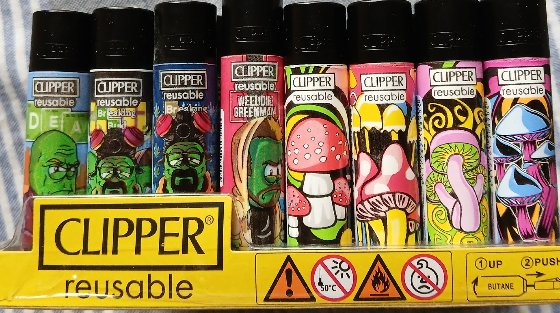 Clipper Accendini: clippers 40 x  . master chief / psychedelic mushrooms – Nuovo e nell'imballaggio originale da Lausanne venduto da Soulbrother