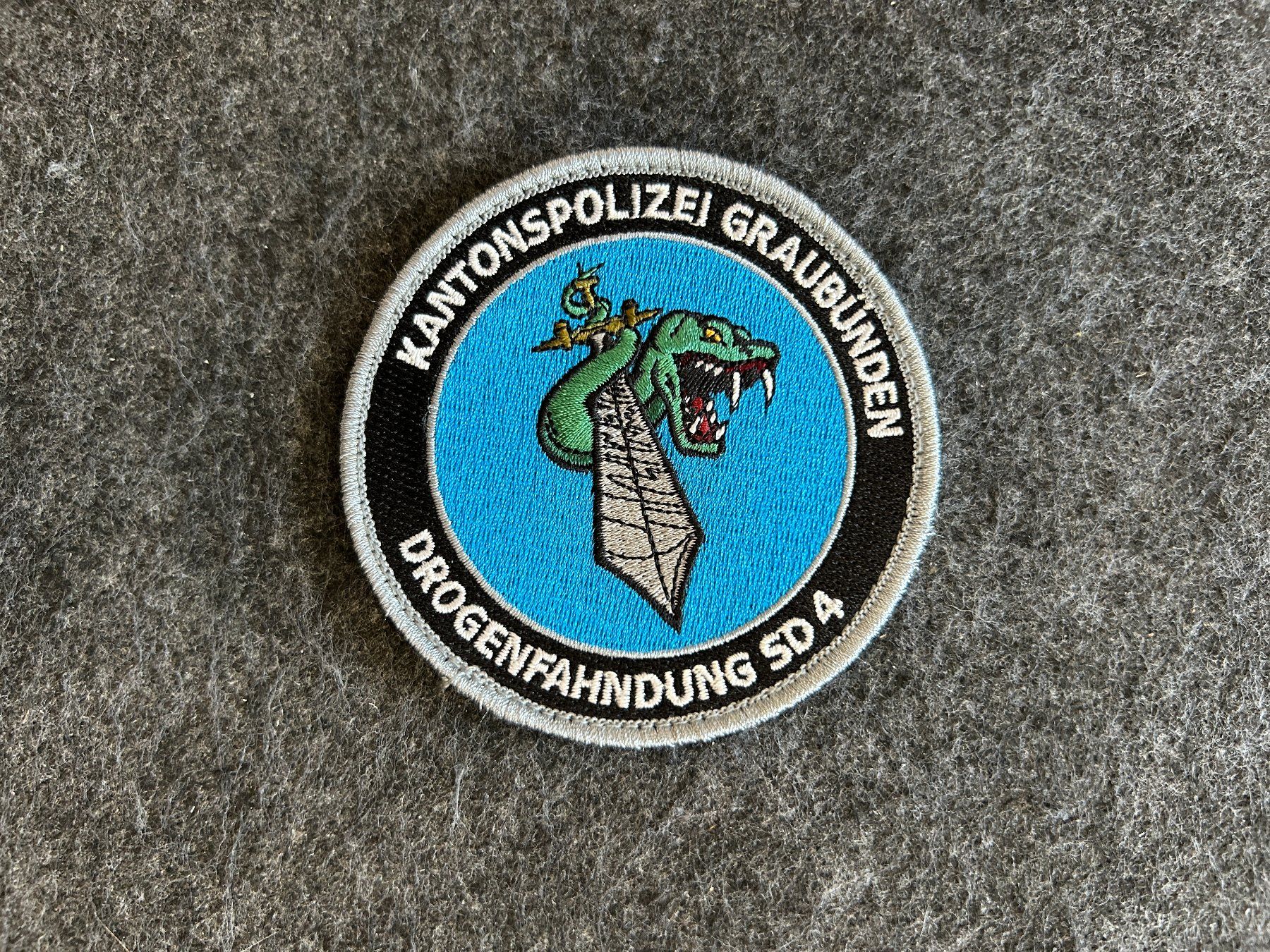 Placchette & Badge: Patch, GR, Kapo GR, Drogenfahndung SD 4 – Usato da Berikon venduto da DGC-1995