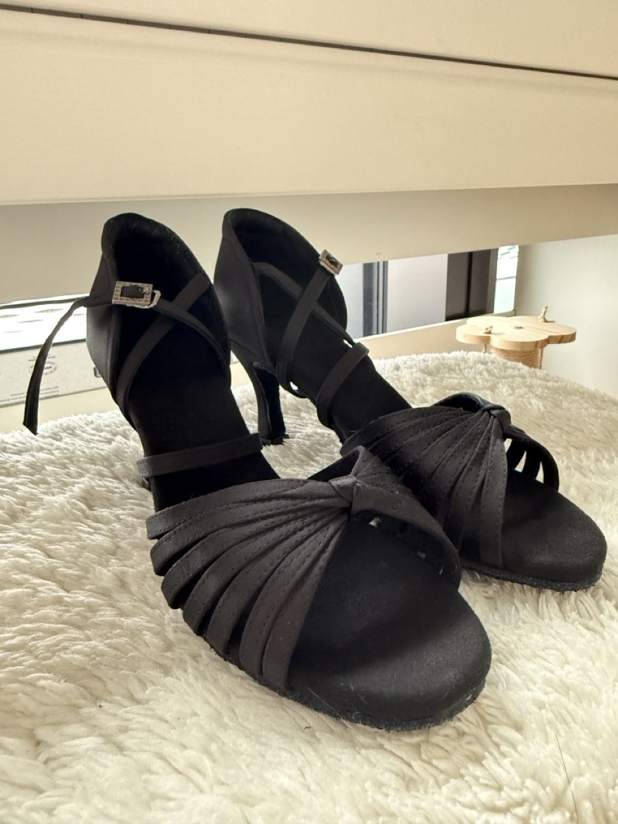 Salsa Scarpe da donna: Salsa Tanzschuhe, Neu! 37 – Nuovo e nell'imballaggio originale da Basel venduto da man_nx6q
