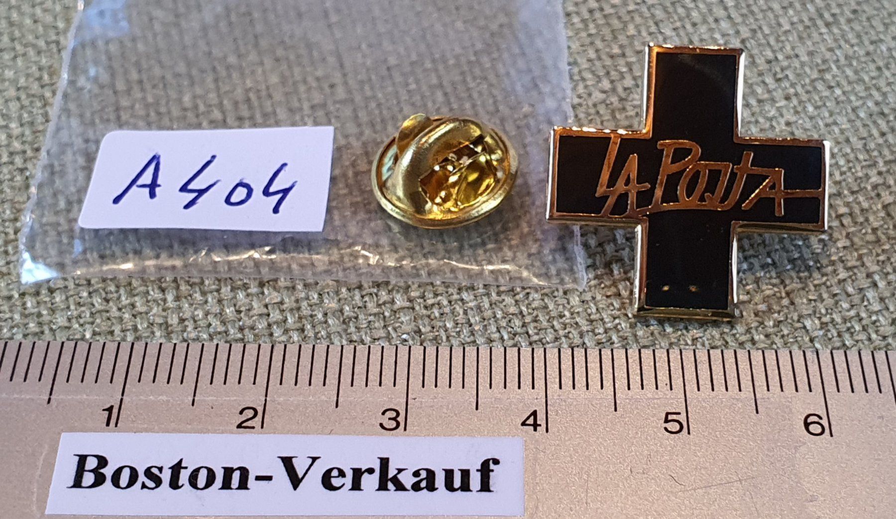 Placchette & Badge: A404 - Pin PTT La Posta Die Post – Usato da Reinach BL venduto da Boston-Verkauf 3