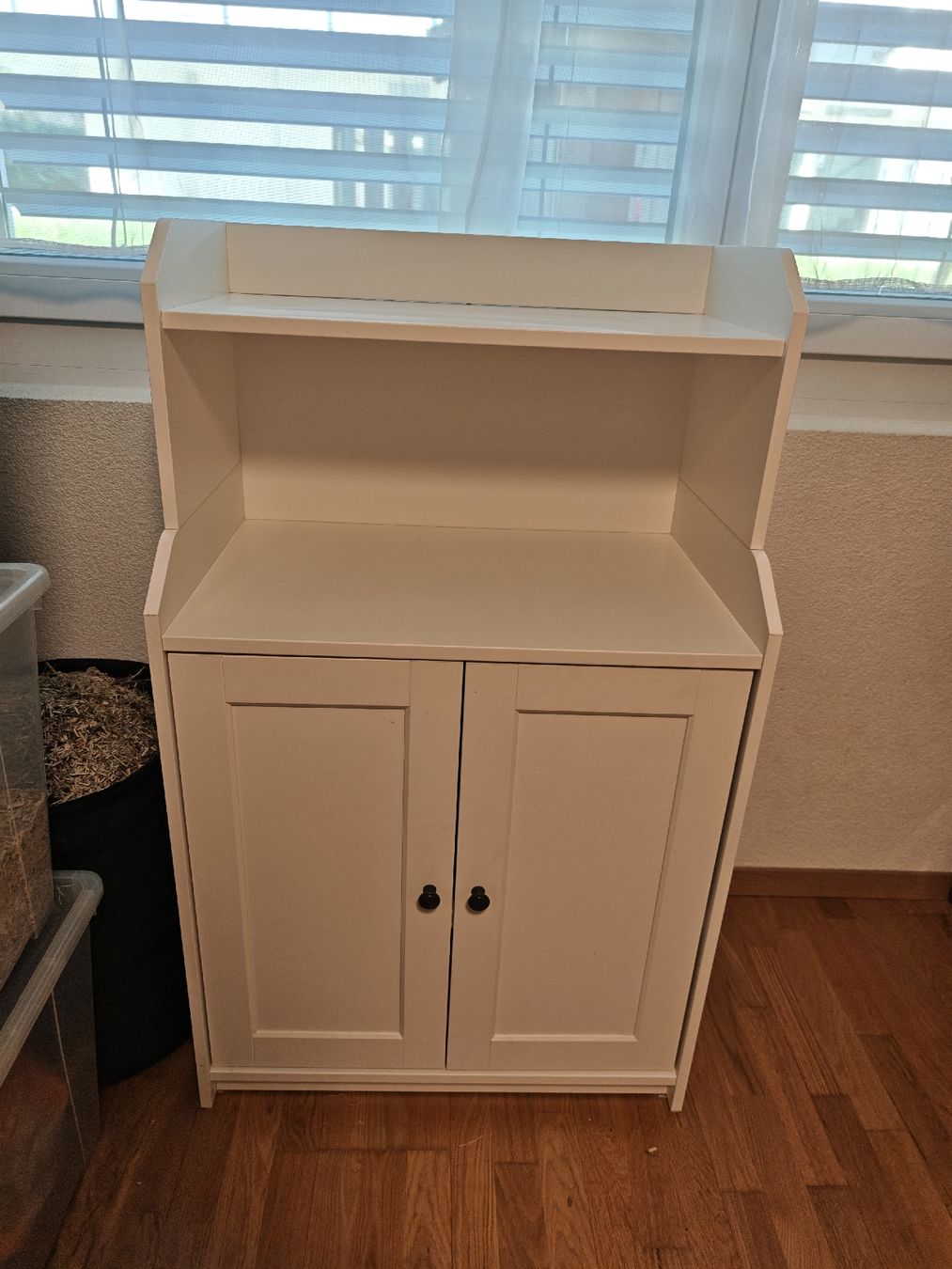 Ikea Cassettiere: Ikea Hauga Schrank Kommode – Usato da Leissigen venduto da Sneakerhead23