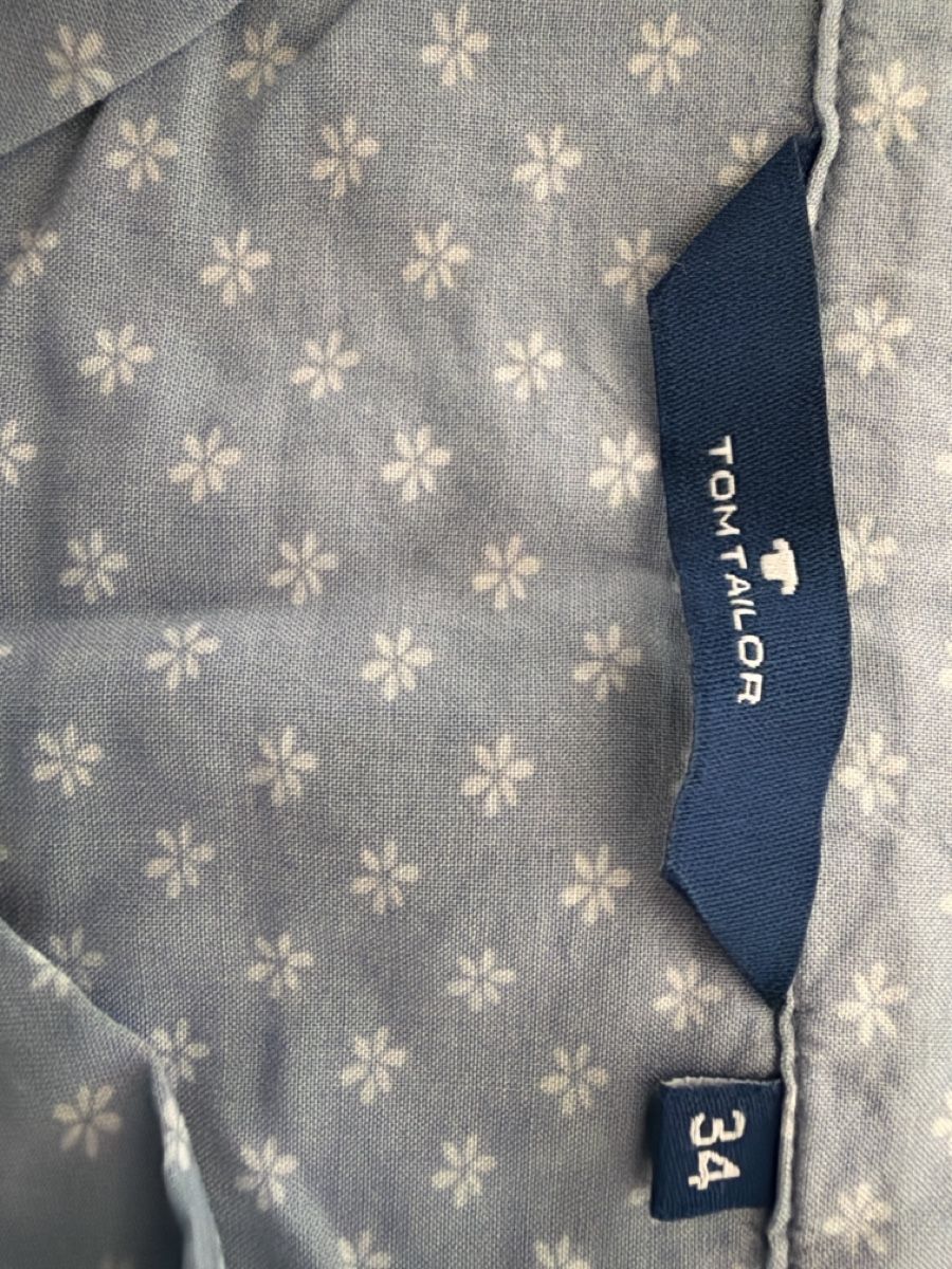 Chemisiers: Bluse mit Blumenmuster – D'occasion à Waldstatt par mbi_59sv 2