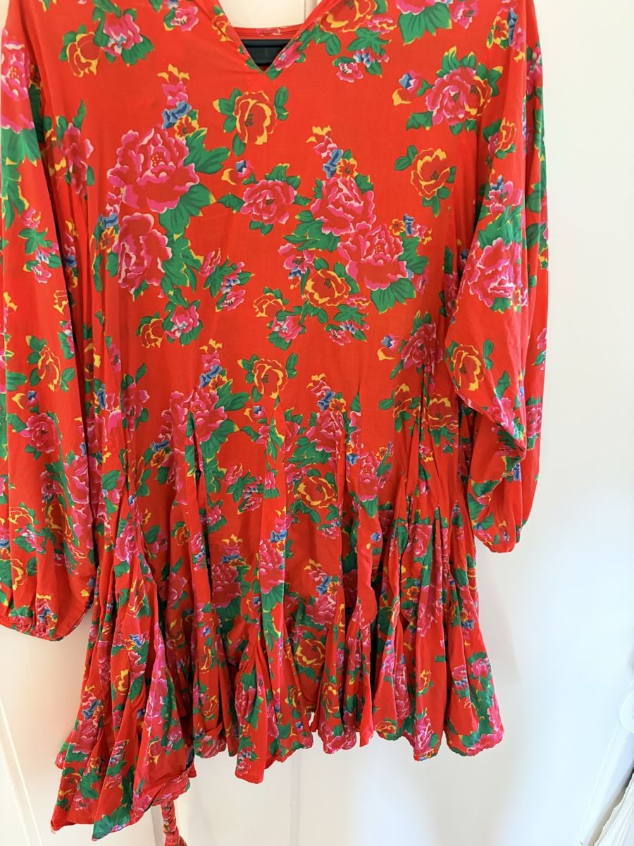 Rhode Kleider: Rhode Dress rot mit Blumenmuster – Gebraucht aus Brugg AG von Elle_1 1