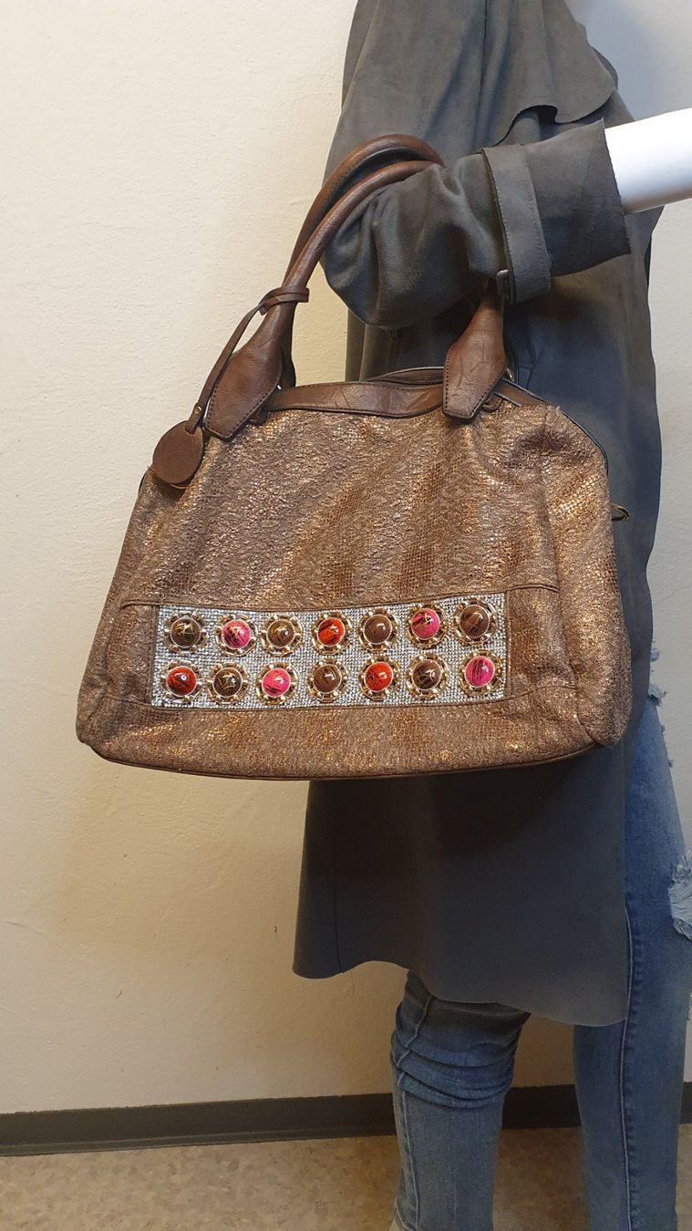 Taschen für Damen: Große Tasche ⭐️ – Gebraucht aus Wald ZH von Martin79