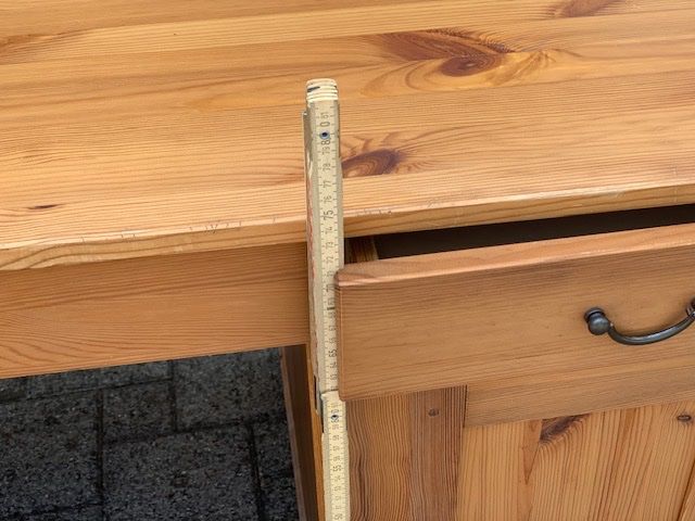 Schreibtische: Schreibtisch – Gebraucht aus Amlikon-Bissegg von Pemel 7