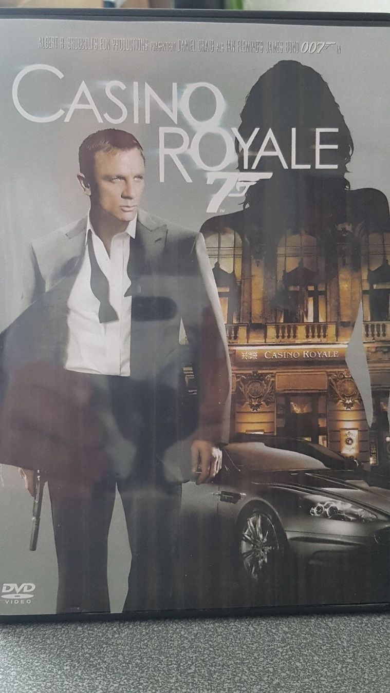 Tutti i DVDs: DVD James Bond Casino Royale 007 – Usato da Oetwil am See venduto da fineli2