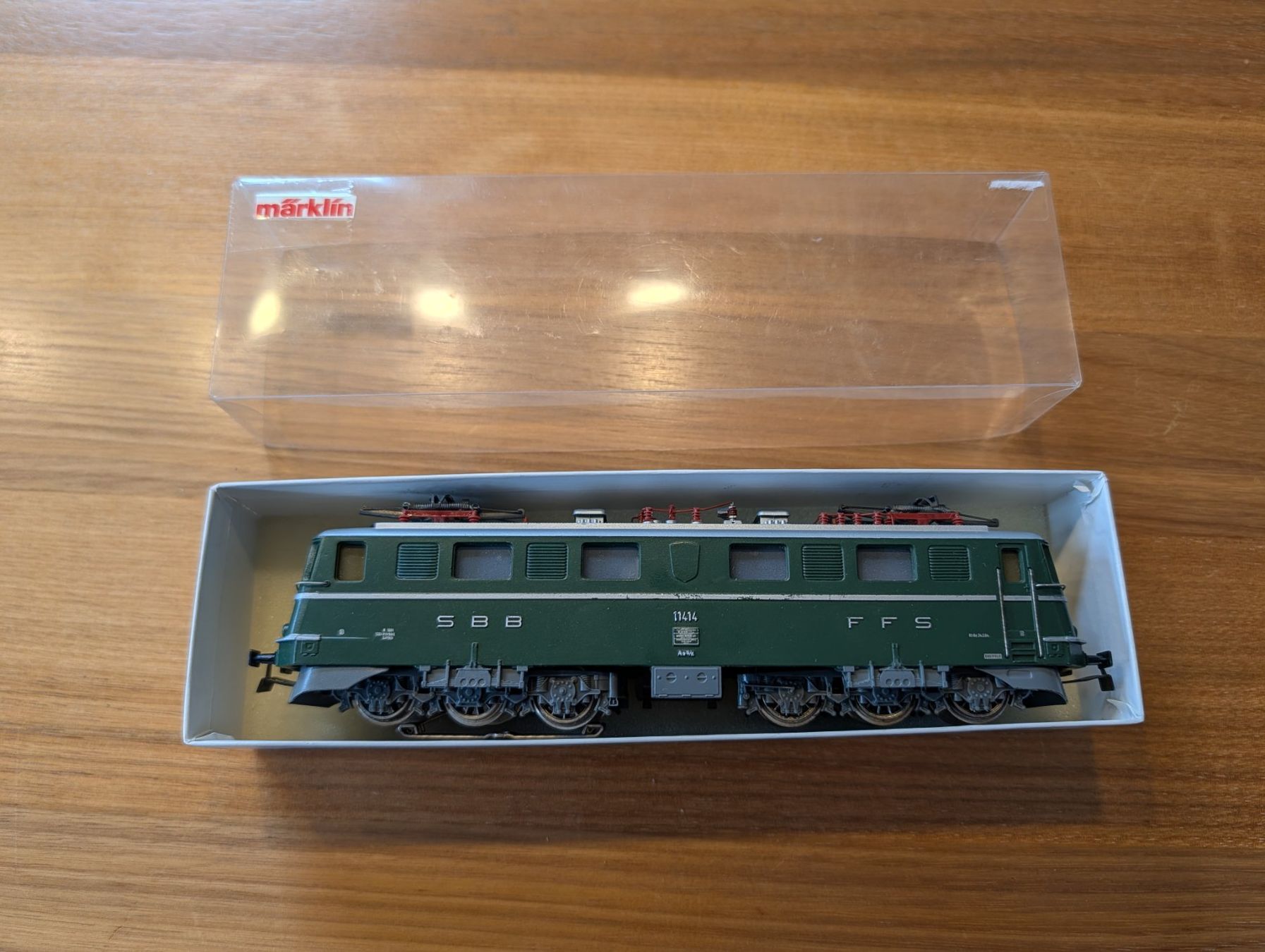 Märklin Modellini di ferrovie: Märklin H0 Ae 6/6, analog – Usato da Menzingen venduto da gessmenn