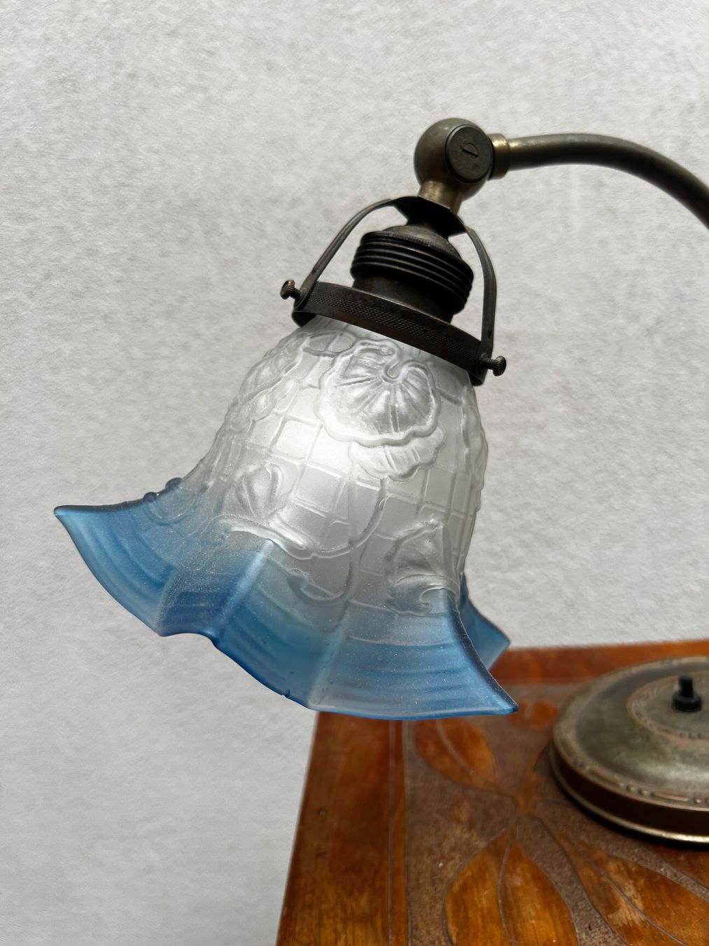 Lampade: Antike Jugendstil-Tischlampe – Usato da Riva San Vitale venduto da AM25 1