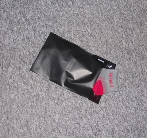 Buste & buste per spedizione: Versandtaschen / C5/ schwarz/ 10 Stück – Nuovo (secondo la descrizione) da Schaffhausen venduto da mailingbags0