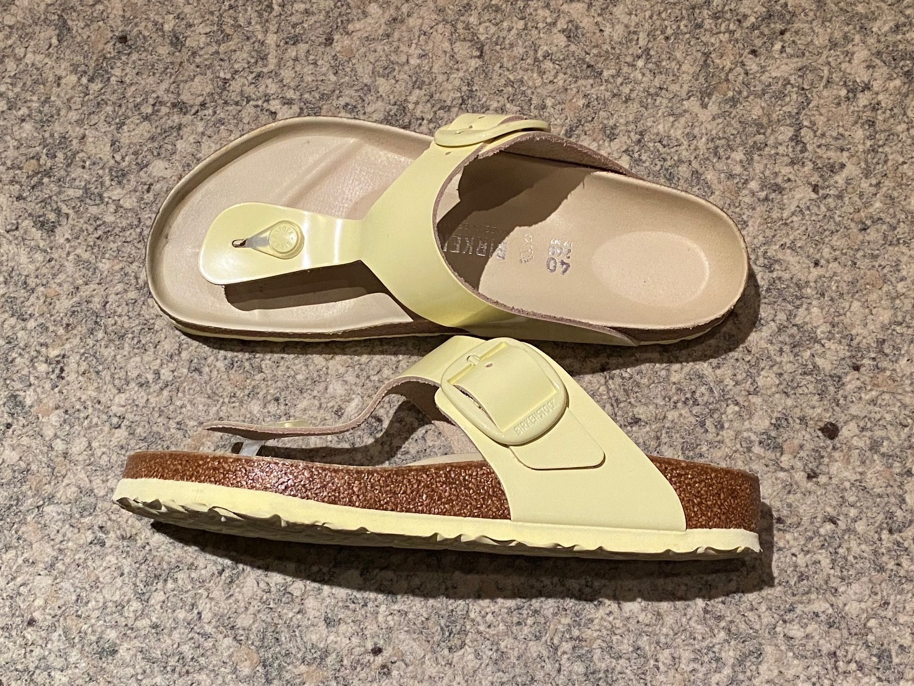 Birkenstock Scarpe da donna: Birkenstock Gizeh Big Buckle Gr. 40 – Usato da Wattwil venduto da edel88