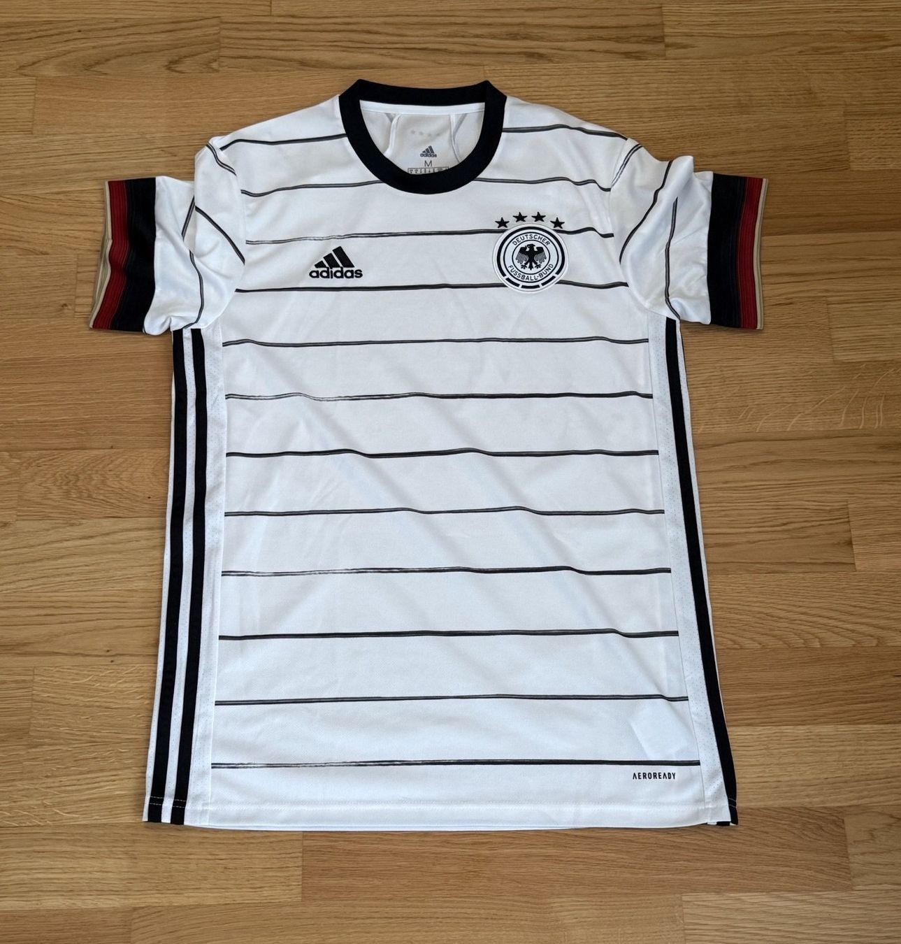 DFB Canottiere & Pantaloni: Deutschland Trikot – Usato da Bülach venduto da Murmy
