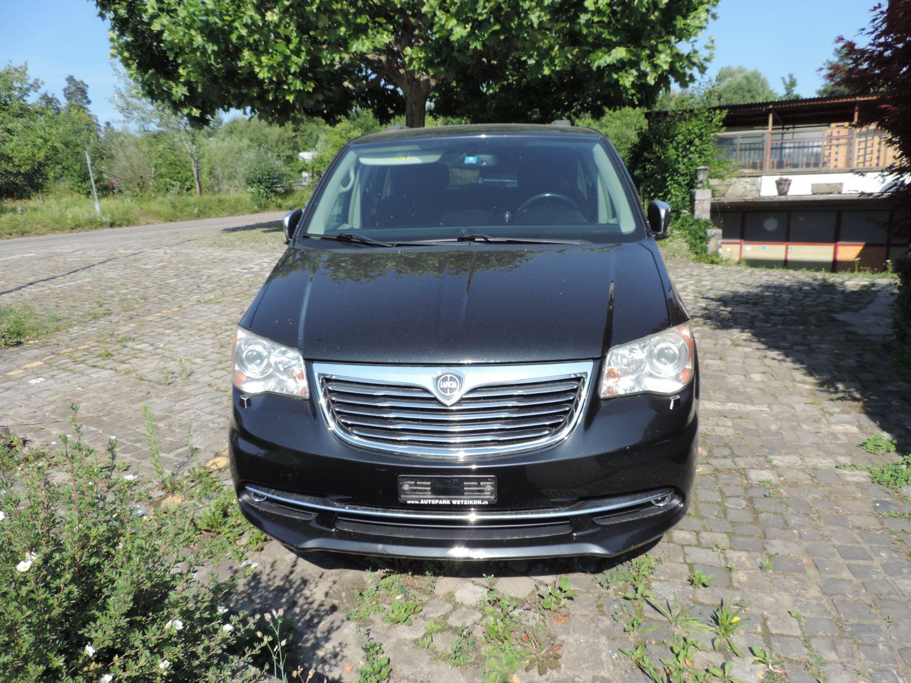 Lancia Automobili: LANCIA VOYAGER PLATINUM – Usato da Bassersdorf venduto da lena128 3