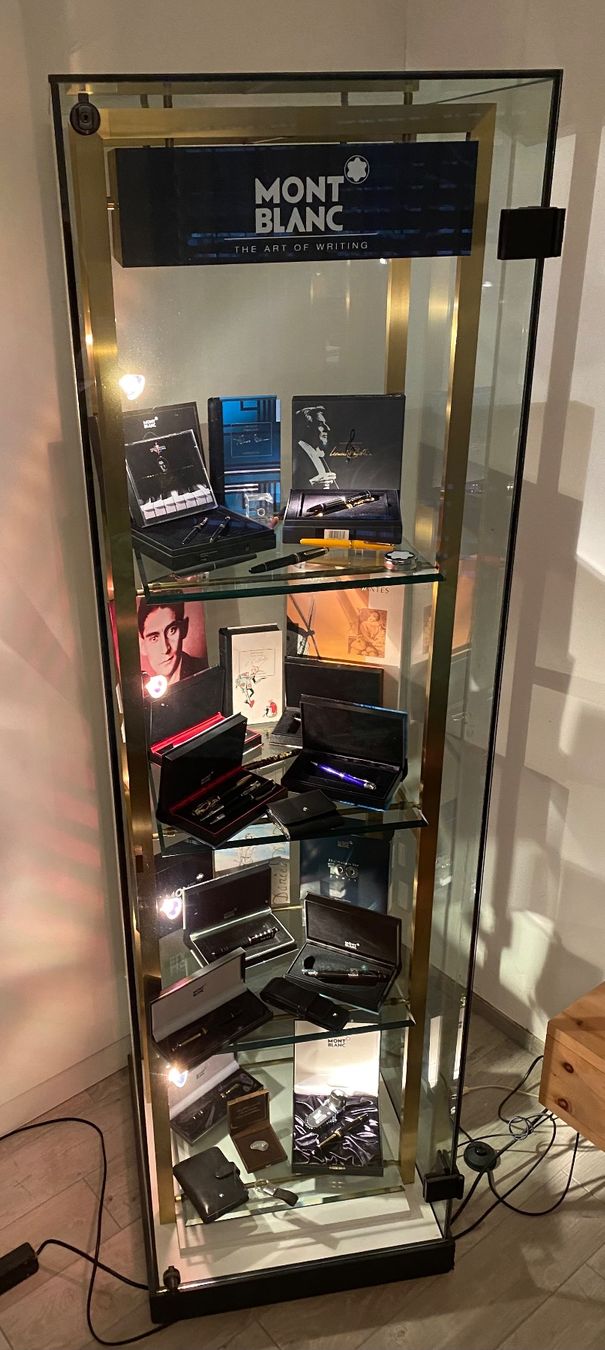 Vetrine: Montblanc Vitrine – Usato da Goldach venduto da benzi71 1