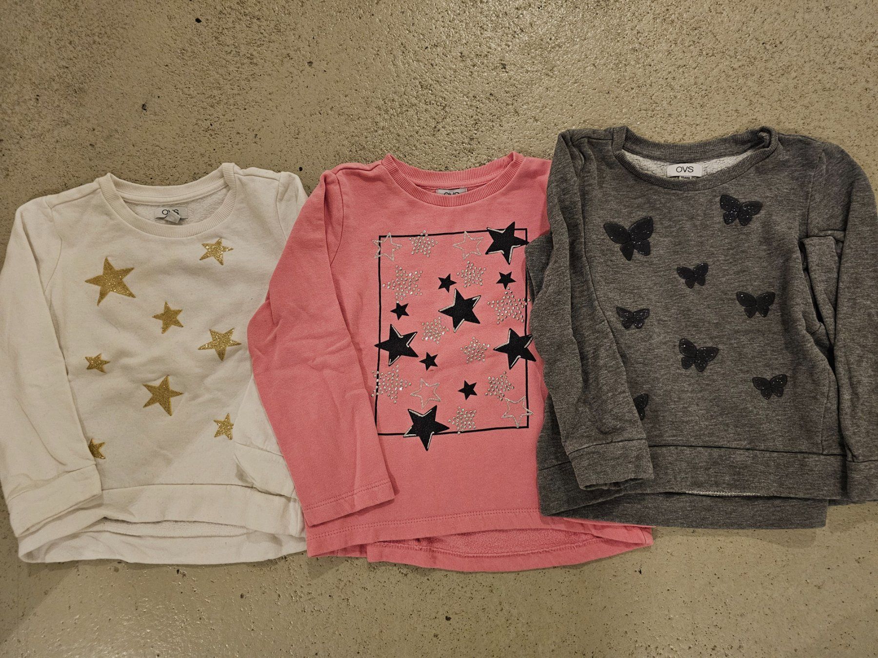 Pullover & Sweatshirts: Shirt's Gr. – Gebraucht aus Ebikon von Mauzi86