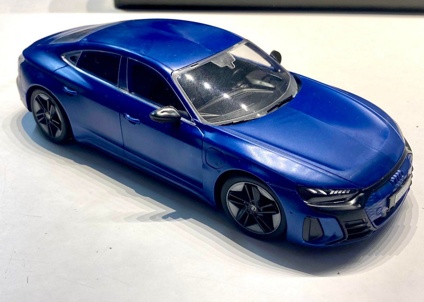 Audi Modellini d'auto: Revell Audi e-tron GT easy-click system maquette – Usato da Lausanne venduto da Techobby 1