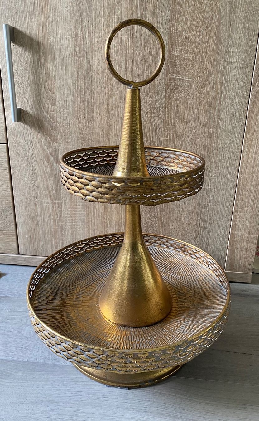 Tutte le decorazioni: Goldener Etagere Ständer Metall – Usato da Dottikon venduto da 6571 1