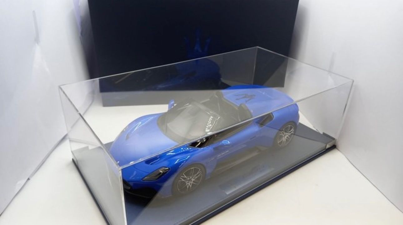 Maserati Modellautos: Maserati MC20 Cielo Model 1:12 – Neu und originalverpackt aus Weinfelden von Sagun 1