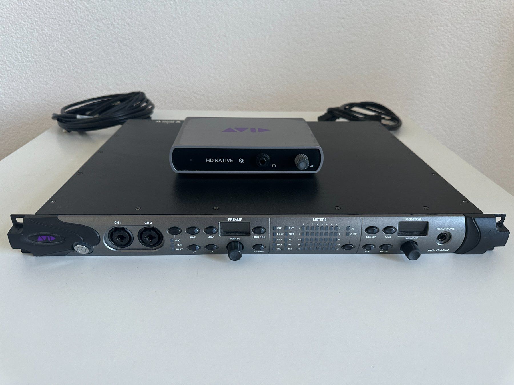 Avid Studioequipment: HD Native Thunderbolt AVID - mit HD Ommni Audio Interface – Gebraucht aus Kirchberg BE von Buffy73
