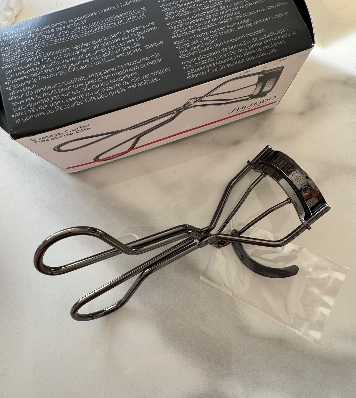 Cura del viso: Shiseido Eyelash Curler - New – Nuovo (secondo la descrizione) da Zürich venduto da di_archive