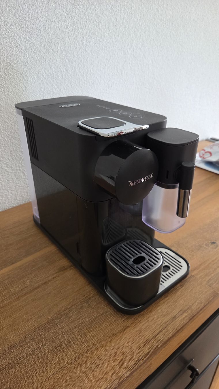De'Longhi Machines à café & Machines à expresso: Lattissima One – D'occasion à Malters par Milesdee 3