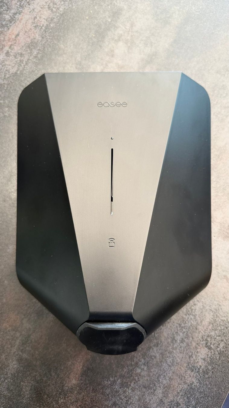 Chargeurs de batterie: Easee Home Auto Wallbox - neuwertig – D'occasion à Boswil par Bosmel13
