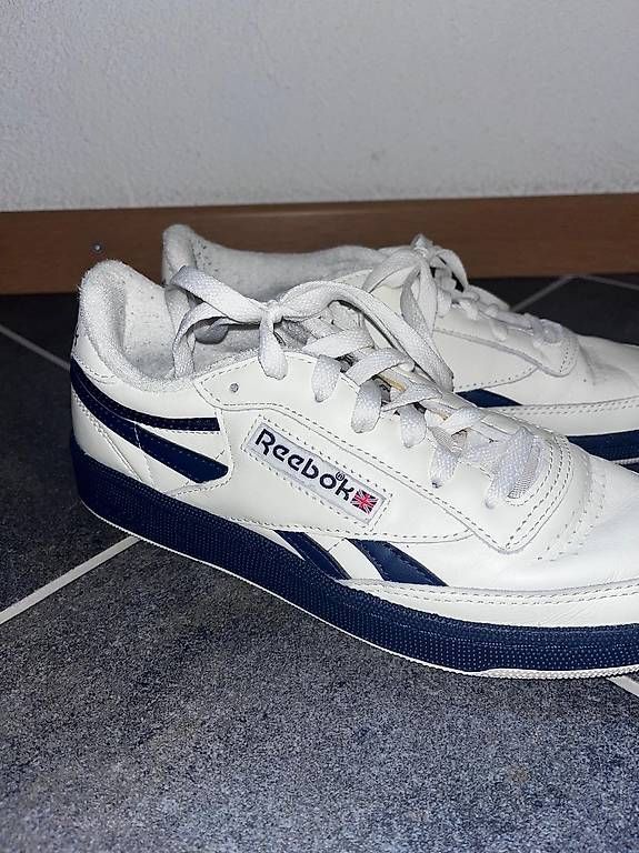 Scarpe da donna: Reebock Schuh Grösse 37.5 – Usato da Grächen venduto da bos_sd7l 1