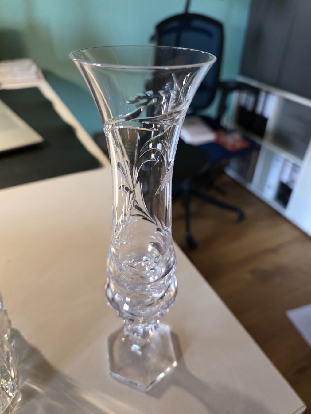 Vasen & Gefässe: antike Kristall Glas Vase 24 cm – Gebraucht aus Walterswil BE von Lonitti 6