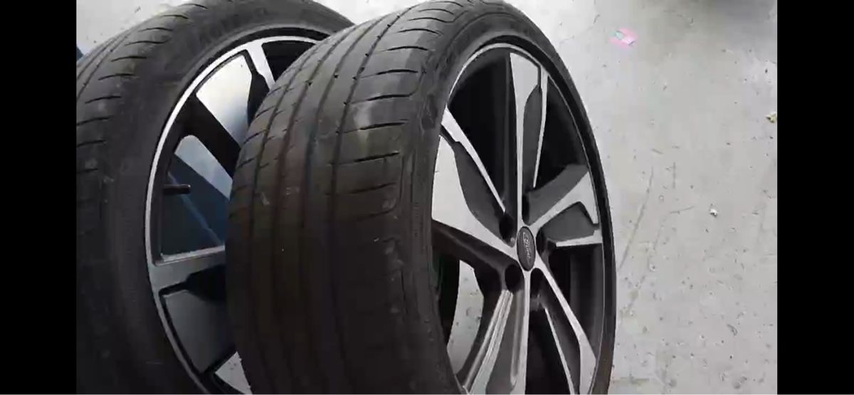 Ford Jantes: Jantes Ford 19 – D'occasion à Dompierre FR par matmath 1