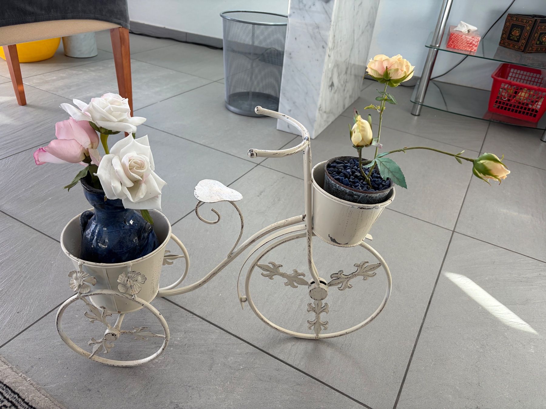 Blumentöpfe: Dekorativer Blumentopf – Gebraucht aus Rüschlikon von pat_6hmj 1