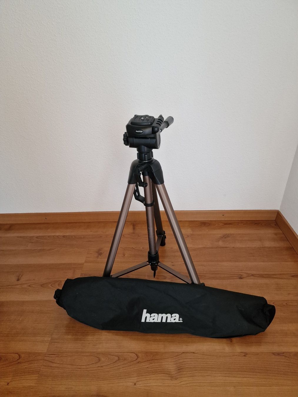 Treppiedi & Teste: Hama Star 63 Stativ – Usato da Vevey venduto da dreetje9 3