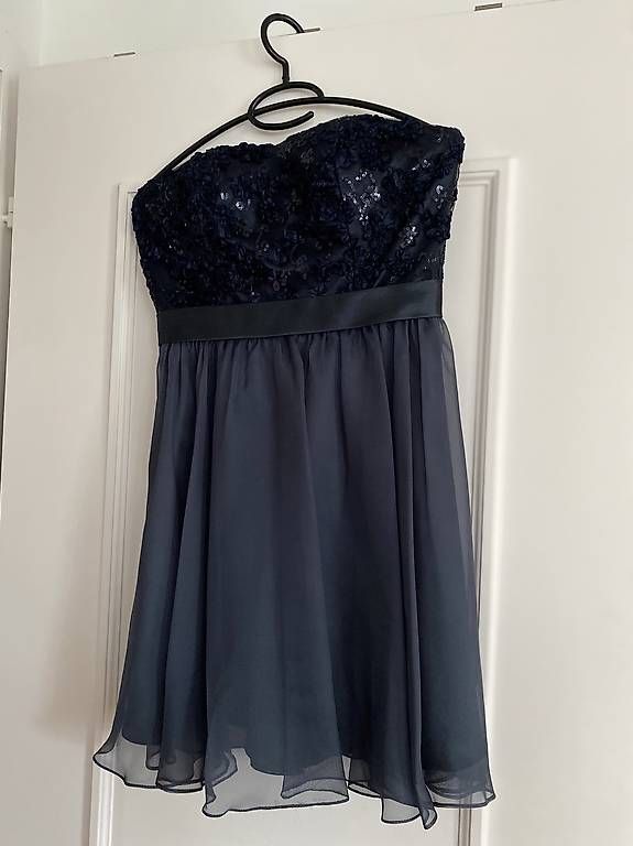 Vestiti: Abendkleid dunkelgrau, kurz – Usato da Bütschwil venduto da syb_27mb