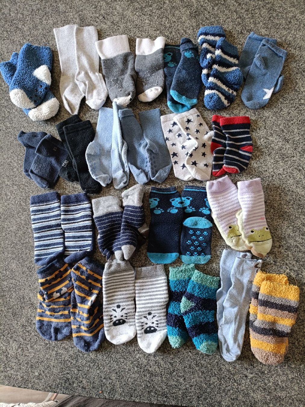 Calze per bambini: Socken Gr. 19-22 – Usato da Tenniken venduto da Pasci1990