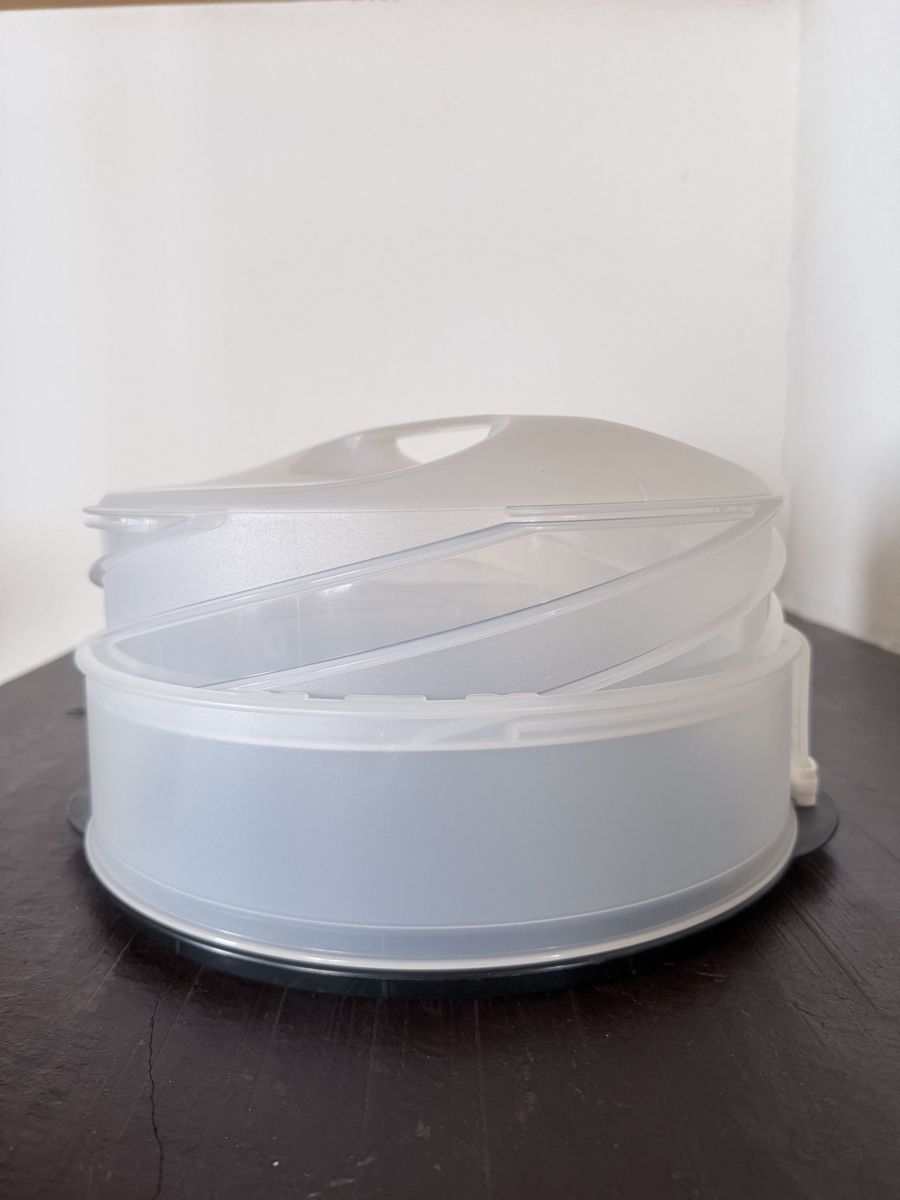 Tupperware Contenitori & Simili: Tupperware Tortentransportbehälter – Usato da Flumserberg Saxli venduto da delfinli67 1